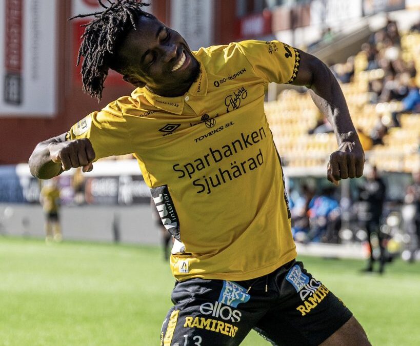 Leicester City Eyeing Ghanaian Midfielder Michael Baidoo