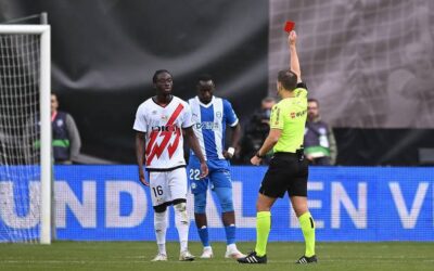 Abdul Mumin Receives Red Card in Rayo Vallecano’s Victory over Deportivo Alaves