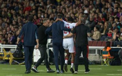 Support from the Opposition: Hansi Flick Consoles Chidera Ejuke After Injury in Sevilla’s Loss to Barcelona