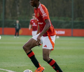 Manchester United U21s Dominate Oldham in National League Cup Thriller