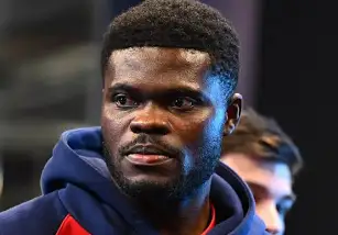 Thomas Partey Returns to Defensive Duties for Arsenal