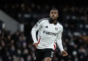 “Iwobi Unlucky as Fulham Fall to Manchester United in Tight Contest”