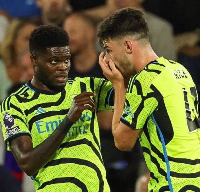 Declan Rice Hails Thomas Partey’s Calm Command Ahead of Arsenal’s Crucial PSG Clash