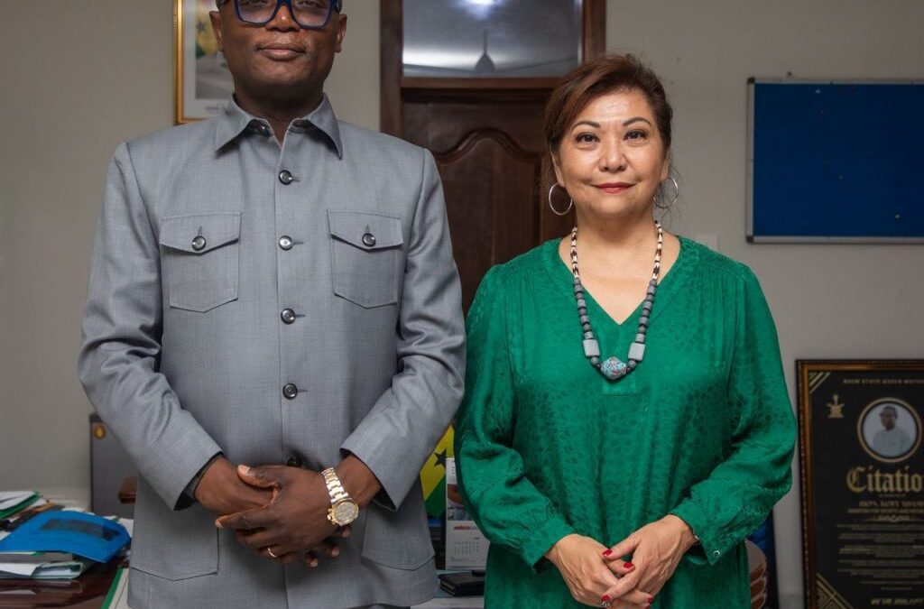 Ghana and Mexico Kick Off New Chapter in Friendship Through Football