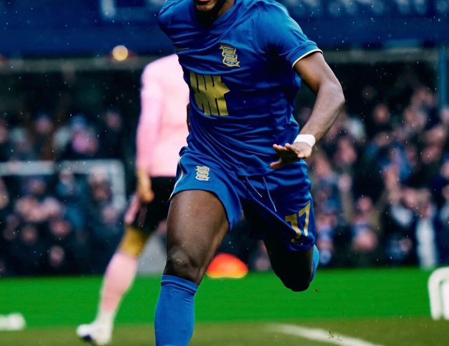 Ibrahim Osman Announces Himself: Ghanaian Winger Scores First Birmingham City Goal in Leicester Triumph