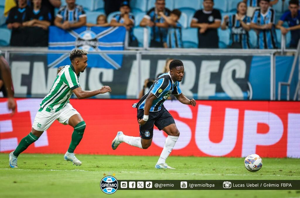 Amuzu Sparks Gremio Comeback with Two Assists in Seven-Goal Thriller Against Botafogo